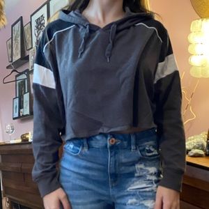 AERO light crop top hoodie Black/Grey/White